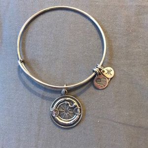‘Ouroboros’ Alex and Ani Bangle